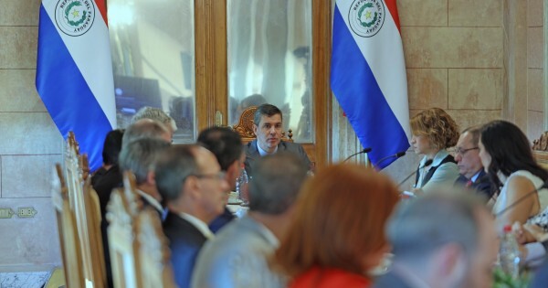 Peña les dice a sus ministros que no está satisfecho y apura su primer informe de gestión ante el Congreso