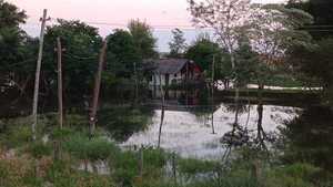 UNAS 50 FAMILIAS AFECTADAS POR INUNDACIONES EN CORONEL MARTÍNEZ