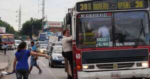 Diario HOY | Transportistas anuncian paro de buses por tres días