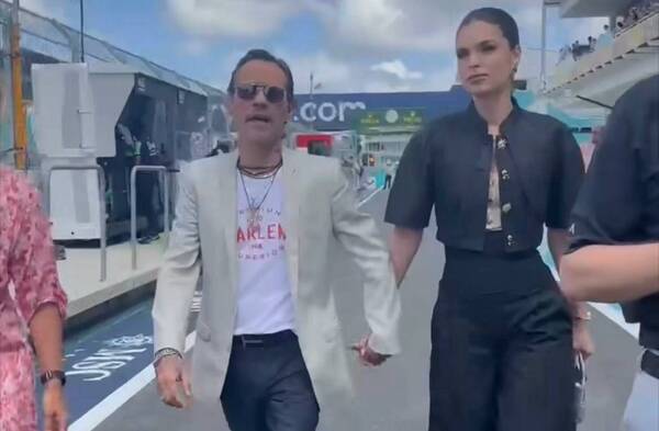 Nadia Ferreira y Marc Anthony recorrieron la pista de la Fórmula 1