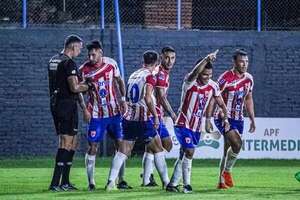 Intermedia: Golpe “Bajo” del Sportivo Carapeguá - Fútbol de Ascenso de Paraguay - ABC Color