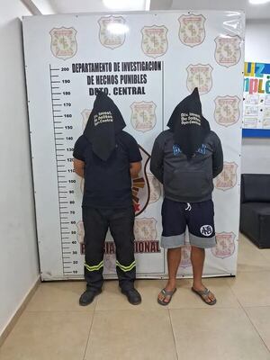 Dos guardias de seguridad fueron aprendidos por robo de fertilizantes - Policiales - ABC Color