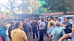 Taxistas solicitan corredor turístico para el Crazy Week en Ciudad del Este - La Clave