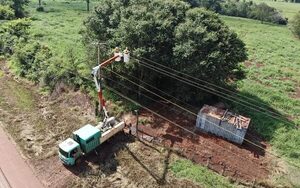 Mantenimiento integral de líneas de distribución eléctrica beneficia a miles de clientes en la región – Diario TNPRESS