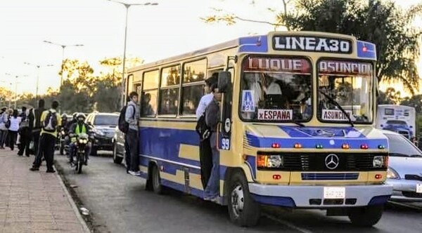 Gobierno enfrenta chantaje criminal de transportistas por más dádivas a costa de humillados pasajeros – La Mira Digital