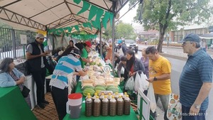 Productores de Cambyretá participaron de gran feria agropecuaria en Asunción