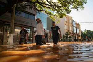 Habría un paraguayo entre los fallecidos por inundaciones en el sur de Brasil - Mundo - ABC Color