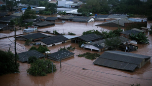 Paraguayo muere por las graves inundaciones en Brasil - trece