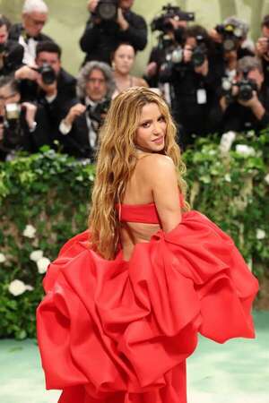 Te contamos los detalles del vestido de Shakira en la Met Gala - Gente - ABC Color