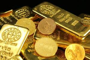 En medio de incertidumbre global, el oro se mantiene estable