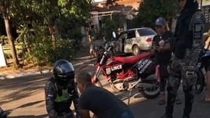 Video: Mujer murió arrollada por un bus, cuyo chofer no detuvo la marcha