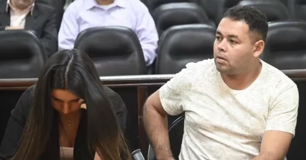 Policías son condenados a cuatro años de prisión por extorsionar a una mujer