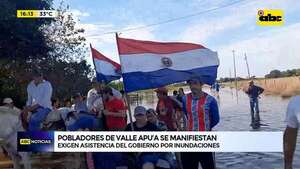 Ñeembucú: pobladores de Valle Apu’a se manifiestan en medio de la inundación  - ABC Noticias - ABC Color