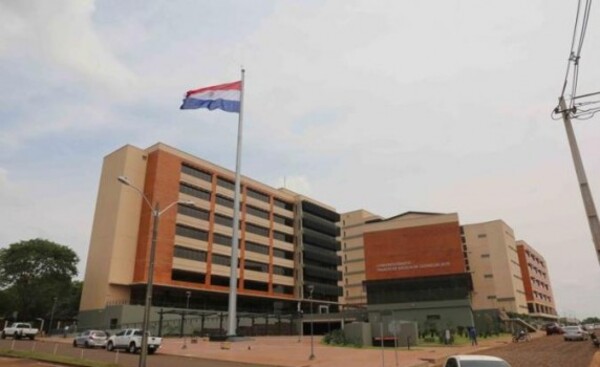 Condenan a 6 años de cárcel a joven por asalto en granja en Mallorquín