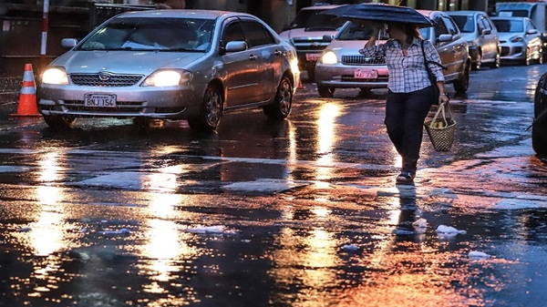Anuncian lluvias y leve descenso de temperatura