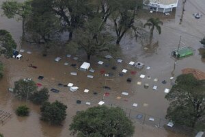 Más de 700 desplazados en Uruguay tras las severas inundaciones en cinco provincias del país