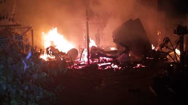 Incendio destruye vivienda en barrio La Amistad de Cap. Miranda