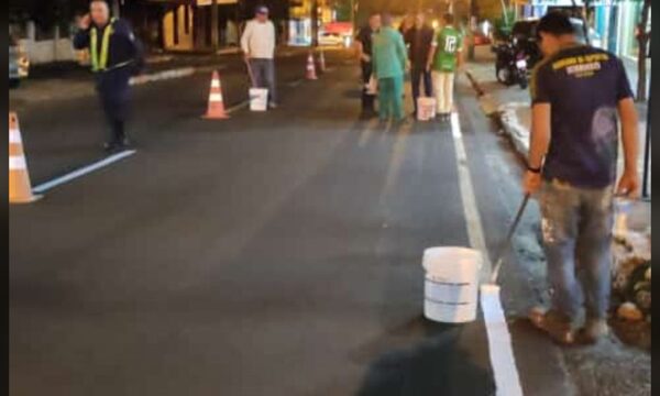 Pintan avenida de cara a desfile patrio