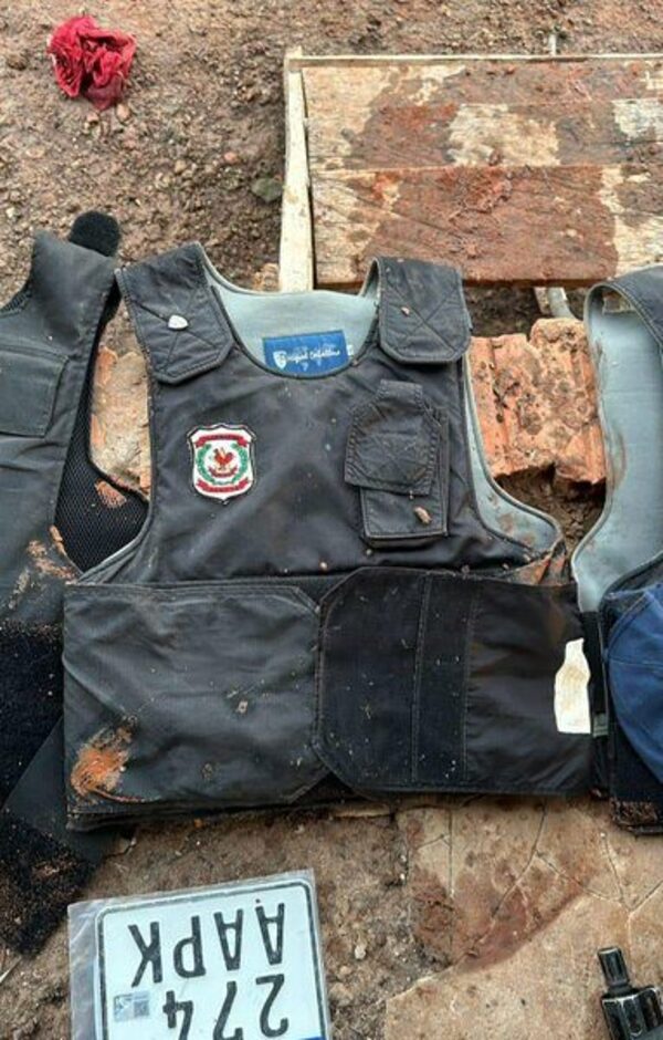 Policías se enfrentaron a tiros con ladrones de cajero y hubo dos fallecidos