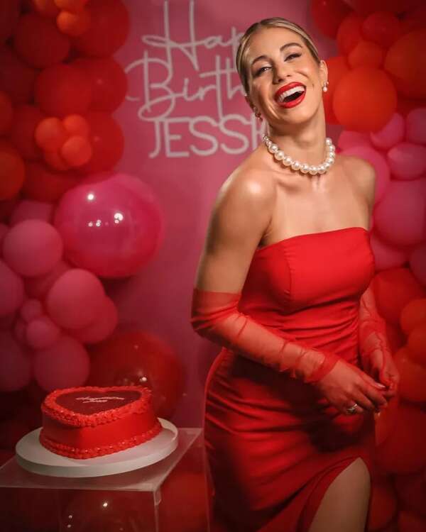 Jessica Torres cumplió 33: “¡Anhelaba tener la edad de Cristo!” - Gente - ABC Color