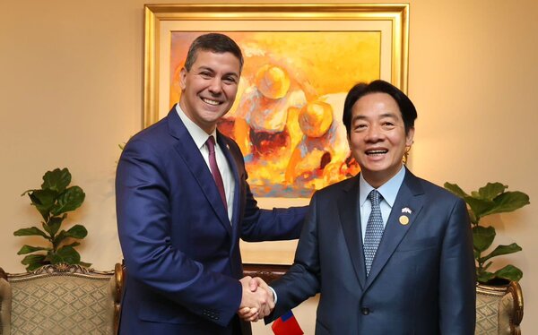 Santiago Pe帽a viajar谩 a Taiw谩n para posesi贸n de William Lai, despu茅s de ir a EEUU - Revista PLUS