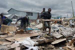 Suben a 257 los muertos por las devastadoras inundaciones en Kenia - Mundo - ABC Color
