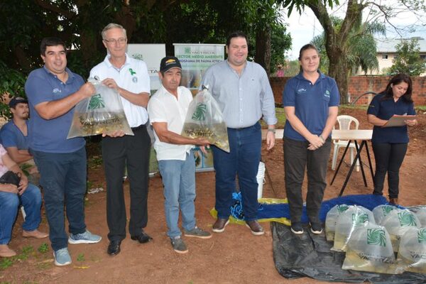 EBY da respaldo a psicultores con entrega de alevines en Fram