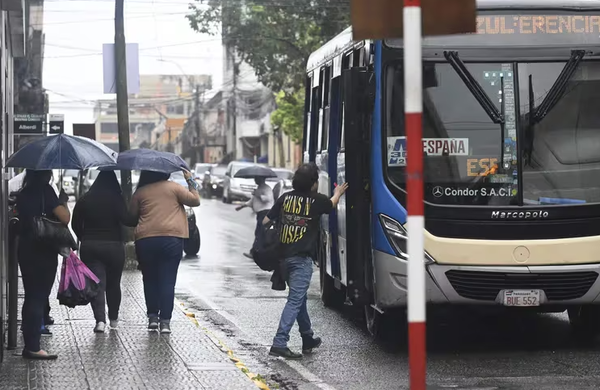 Junta Municipal de Asunción declara emergencia del transporte público durante los días de paro - trece