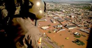 La Nación / Muertes por inundaciones suben a 100 en Brasil