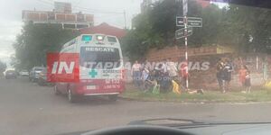 COLISIÓN ENTRE MOTOCICLETAS DEJÓ UNA PERSONA HERIDA EN ENCARNACIÓN  - Itapúa Noticias