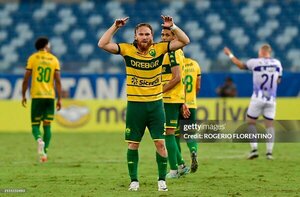 Gran actuación de Isidro Pitta en la Sudamericana: Doblete para la victoria su equipo - Megacadena - Diario Digital