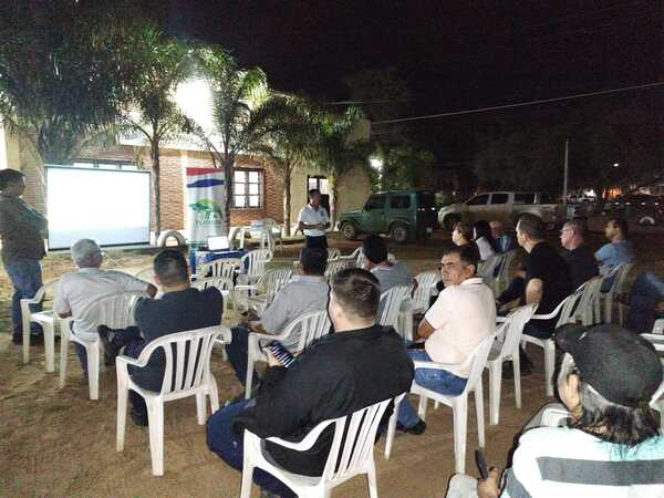 Filadelfia: Socializaron con frentistas el proyecto de pavimentación sobre la calle Boquerón