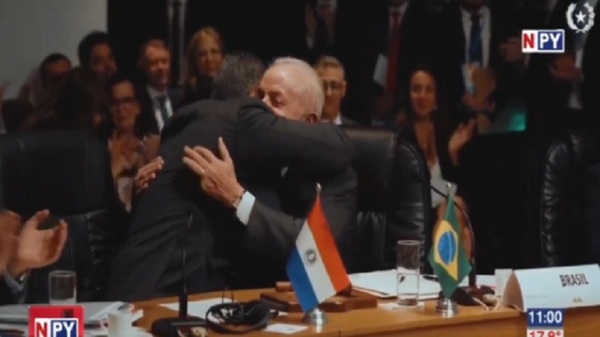 Peña confirma tarifa de USD 19,28 por KW/mes y promete "gran salto" - Noticias Paraguay