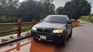 Buscan a una madre y sus hijos en aguas del río Monday