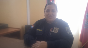 La muy requerida por la ciudadanía sanjosiana; la Sub Comisaría Carolina Cuellar reasume su cargo de sub jefa de la Comisaría 10ma. - Noticiero Paraguay