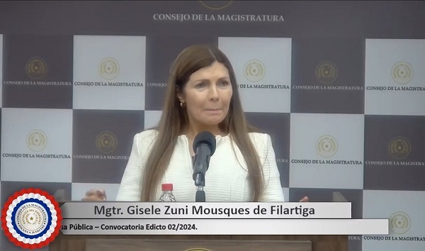 Gisele Mousques, implicada en censura por denuncias de corrupción, aspira a Defensoría Pública