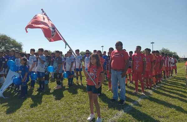 Emoción y pasión en la inauguración del campeonato de la Liga de Tte 1° Manuel Irala Fernández
