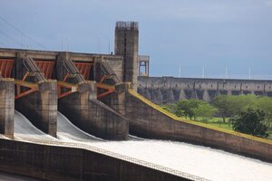 Paraguay puede vender “Inmediatamente” su energía correspondiente de Itaipú al mercado brasileño, dice ministro · Radio Monumental 1080 AM