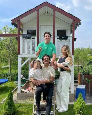 Nelson Haedo Valdez celebra el Día del Padre en Alemania  - Gente - ABC Color