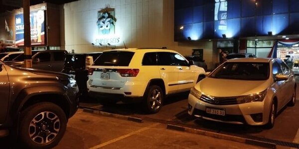 Roban pistola, dinero y objetos de una camioneta en Encarnación: sospechan uso de inhibidor