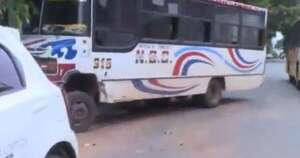 La Nación / Bus sufrió falla mecánica, chocó y dejó varios heridos en Capiatá