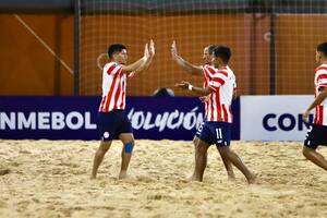 Nuevo doblete pynandi en la Liga Evolución de fútbol playa - La Tribuna
