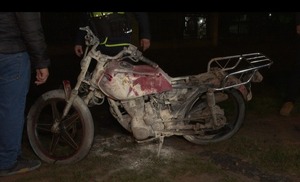 Choque entre bus y motocicleta deja dos fallecidos en Benjamín Aceval - trece