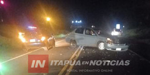 CHOQUE ENTRE UN AUTOMOVIL Y MOTOCICLETA DEJÓ DOS PERSONAS LESIONADAS - Itapúa Noticias