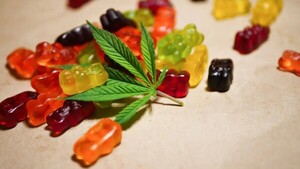 Gomitas y pods de cannabis entran de contrabando y se venden a full