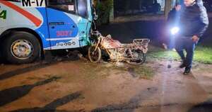 Diario HOY | Dos fallecidos tras choque entre bus de larga distancia y moto en Benjamín Aceval