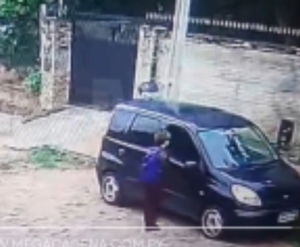 (VIDEO)A punta de pistola llevaron a un niño en un vehículo: “Le obligó a que lo besara”