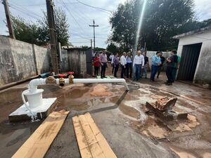 Verifican los avances de la perforación del pozo artesiano en Arroyo Porá