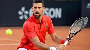 Djokovic "apaga" a Moutet en su estreno en Roma