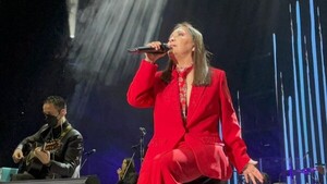 En Paraguay, Ana Gabriel celebra 50 años de carrera